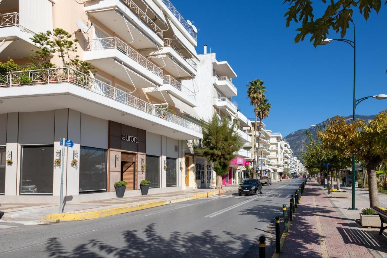 Seaside Penthouse In Kalamata Exterior photo